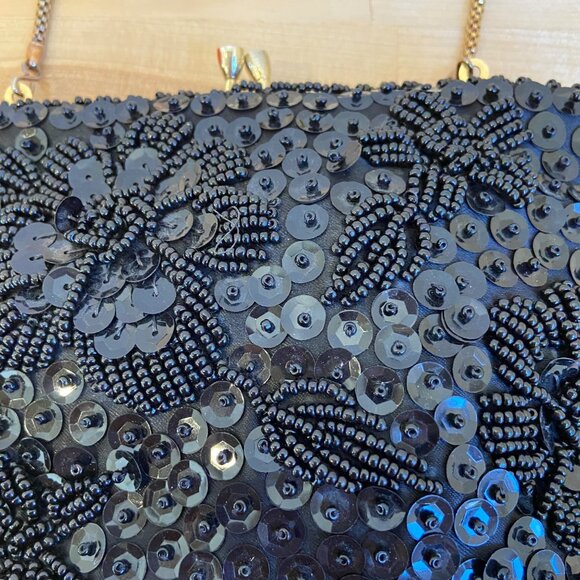 Vintage Du-Val Black Beaded & Sequined Evening Clutch Purse With Gold Chain Hand - Picture 3 of 13